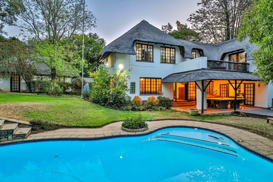 5 Bedroom Property for Sale in Hurlingham Gauteng