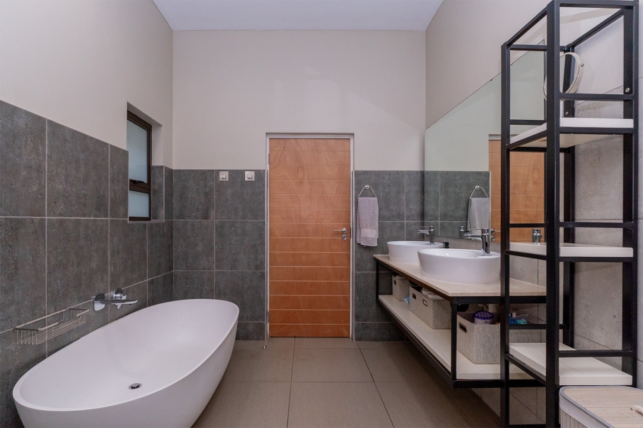 2 Bedroom Property for Sale in Morning Hill Gauteng