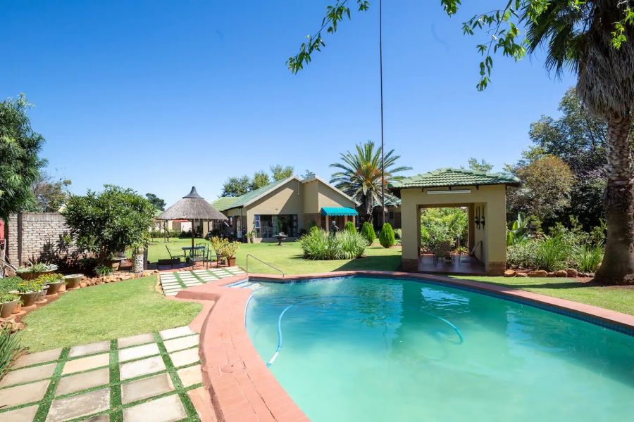 12 Bedroom Property for Sale in Garthdale Gauteng
