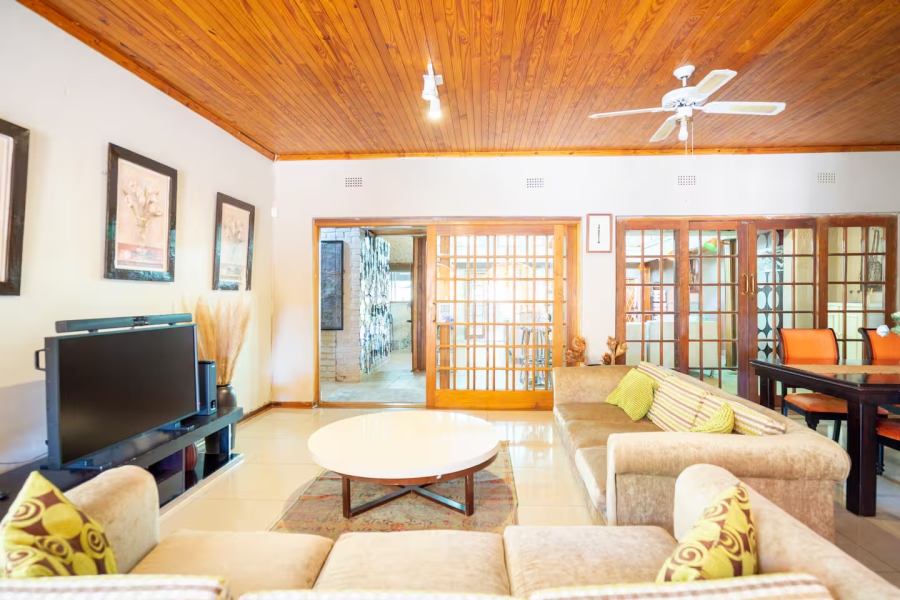12 Bedroom Property for Sale in Garthdale Gauteng
