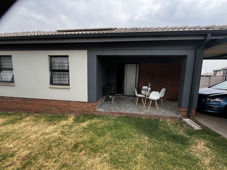 3 Bedroom Property for Sale in Lotus Gardens Gauteng