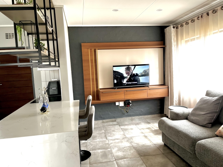3 Bedroom Property for Sale in Lotus Gardens Gauteng