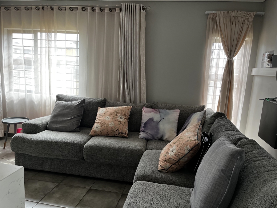 3 Bedroom Property for Sale in Lotus Gardens Gauteng