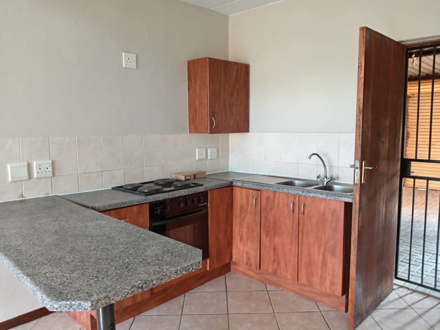 To Let 3 Bedroom Property for Rent in Honeydew Gauteng