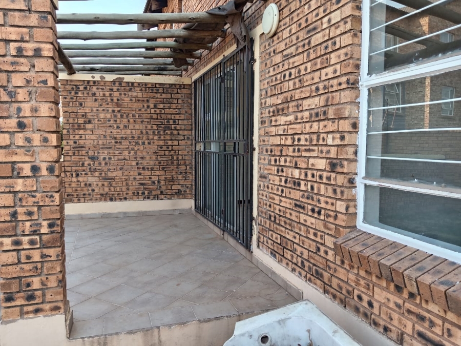 To Let 3 Bedroom Property for Rent in Honeydew Gauteng