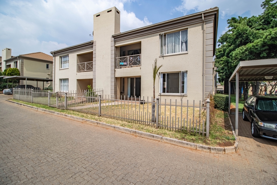 2 Bedroom Property for Sale in Oriel Gauteng