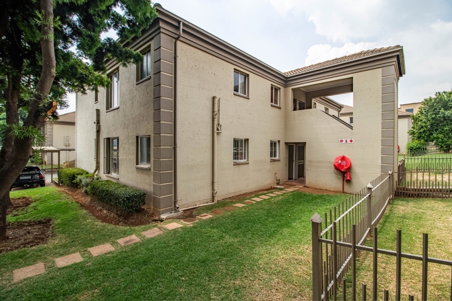 2 Bedroom Property for Sale in Oriel Gauteng