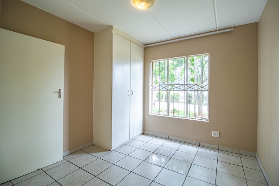 2 Bedroom Property for Sale in Oriel Gauteng