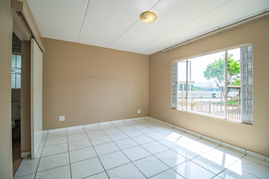 2 Bedroom Property for Sale in Oriel Gauteng