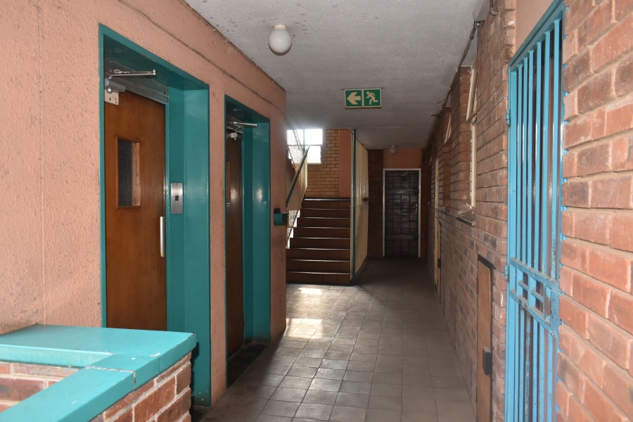 2 Bedroom Property for Sale in Sunnyside Gauteng
