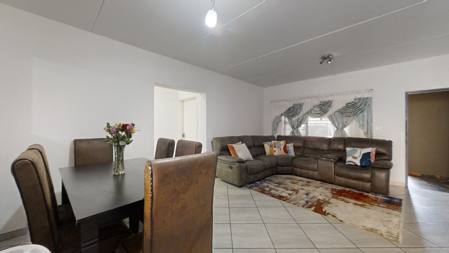 3 Bedroom Property for Sale in Ravenswood Gauteng