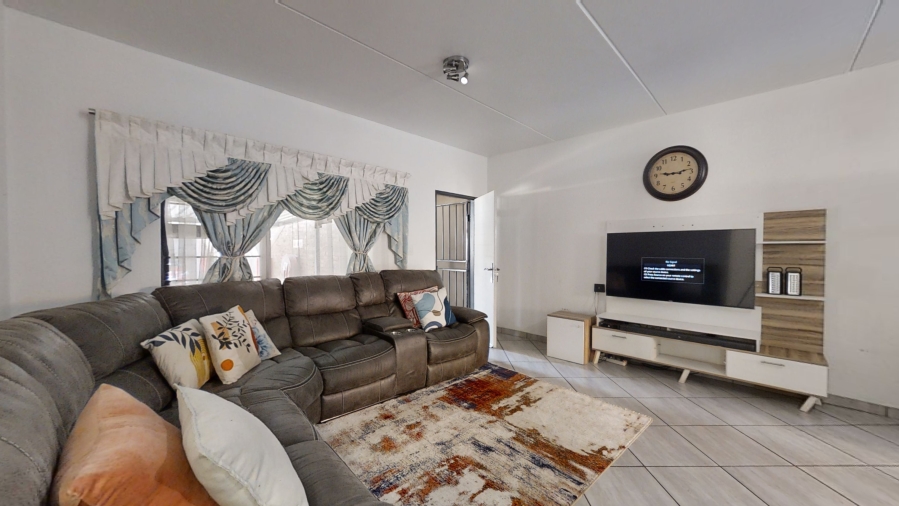 3 Bedroom Property for Sale in Ravenswood Gauteng