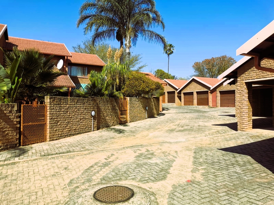 To Let 2 Bedroom Property for Rent in Moreleta Park Gauteng