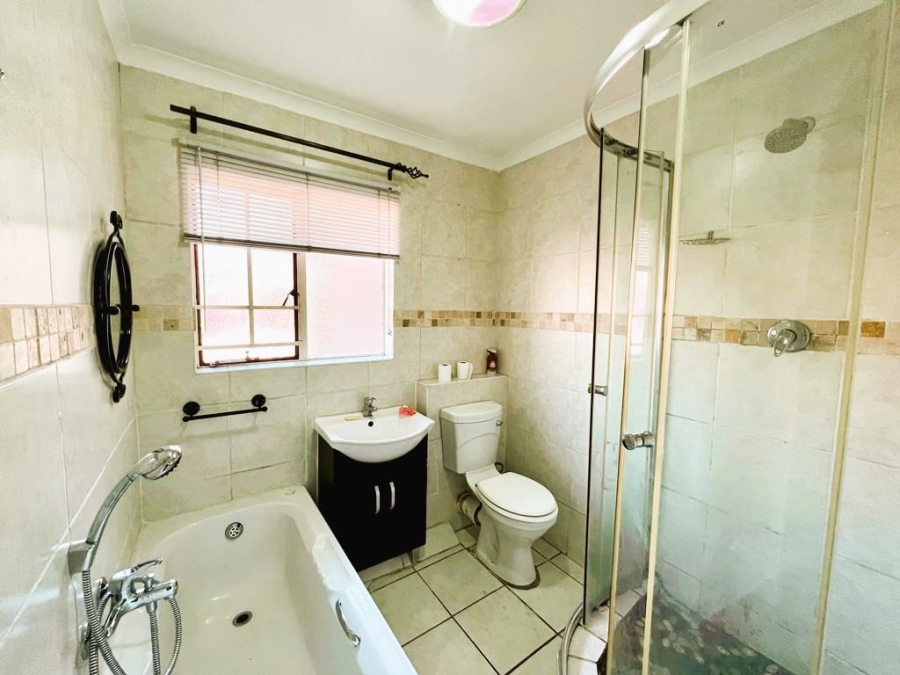 To Let 2 Bedroom Property for Rent in Moreleta Park Gauteng