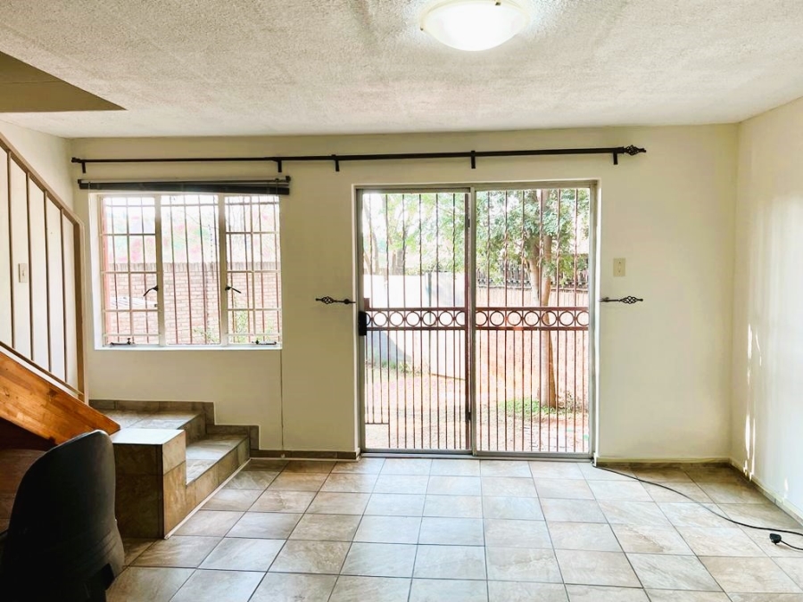 To Let 2 Bedroom Property for Rent in Moreleta Park Gauteng