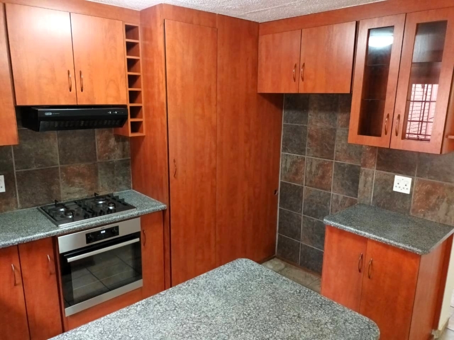 To Let 2 Bedroom Property for Rent in Moreleta Park Gauteng