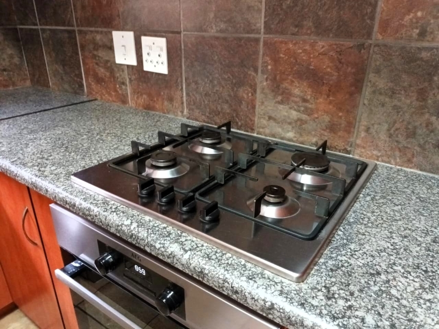 To Let 2 Bedroom Property for Rent in Moreleta Park Gauteng