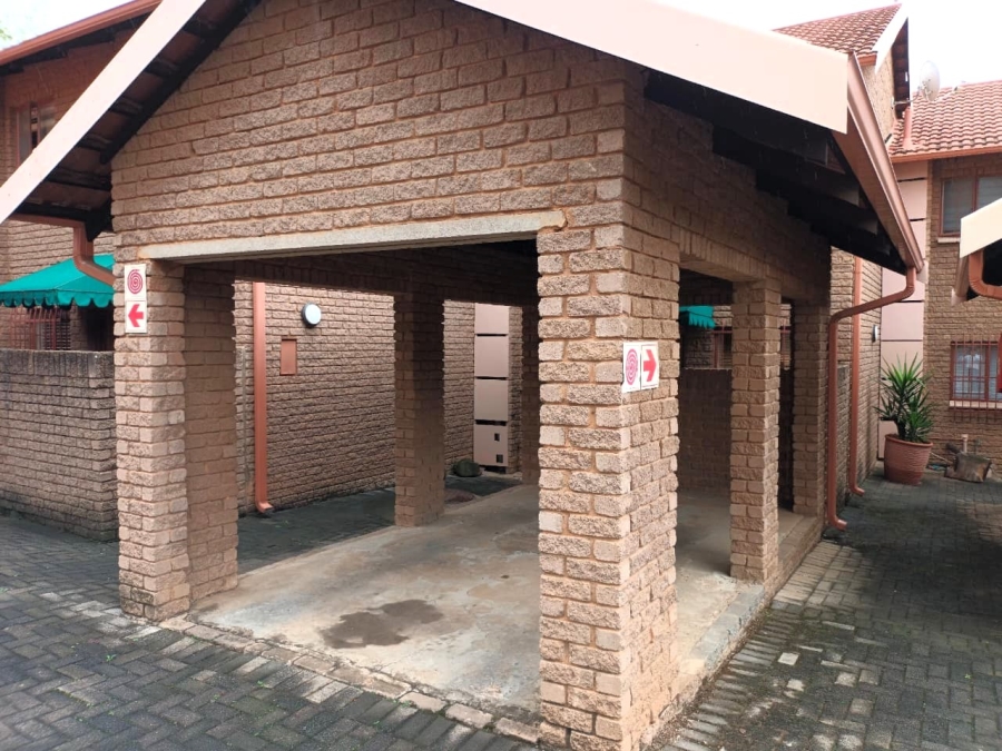 To Let 2 Bedroom Property for Rent in Moreleta Park Gauteng