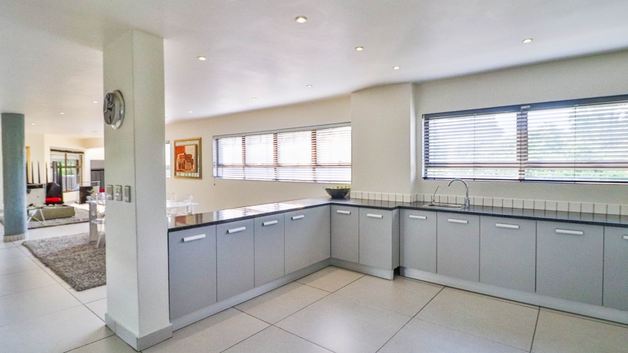 To Let 4 Bedroom Property for Rent in Strathavon Gauteng
