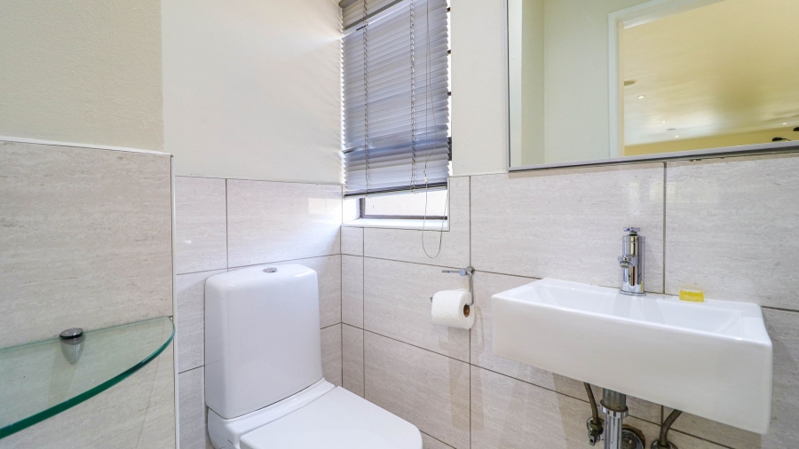 To Let 4 Bedroom Property for Rent in Strathavon Gauteng