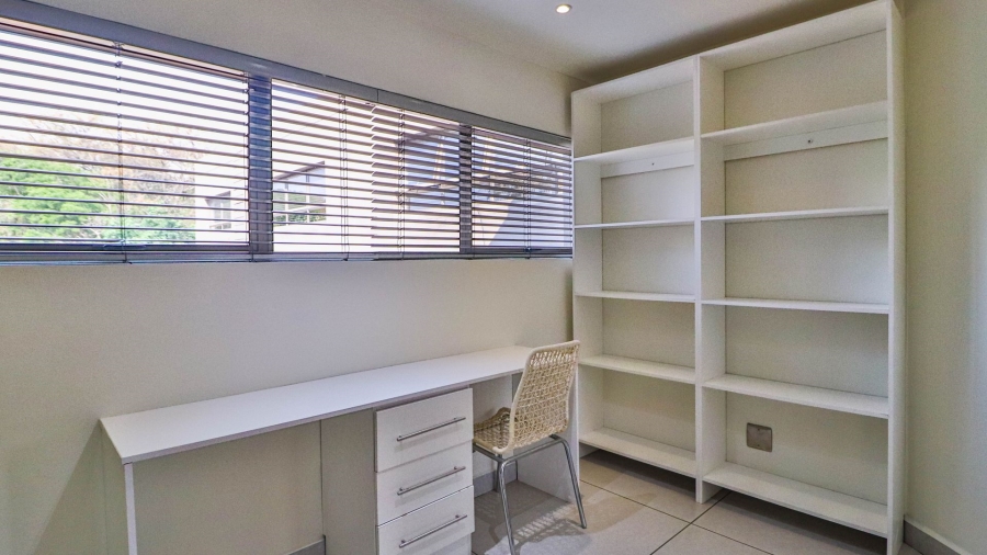 To Let 4 Bedroom Property for Rent in Strathavon Gauteng