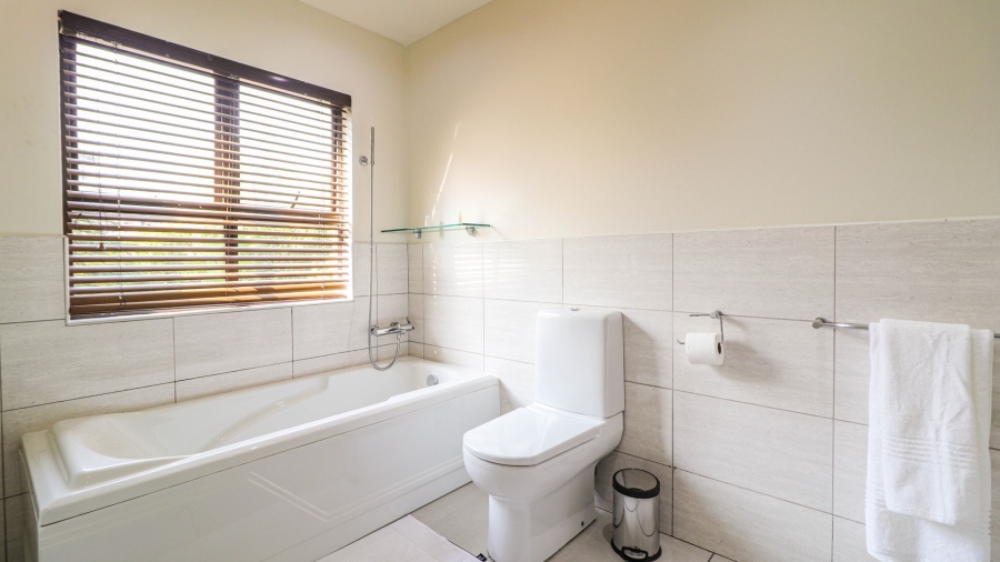 To Let 4 Bedroom Property for Rent in Strathavon Gauteng