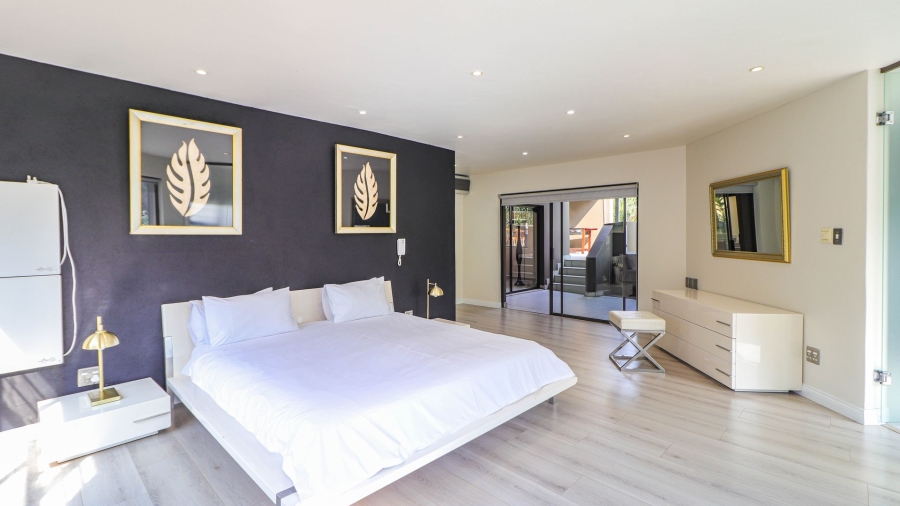 To Let 4 Bedroom Property for Rent in Strathavon Gauteng