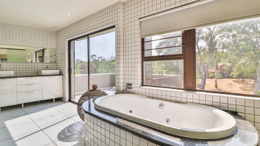 To Let 4 Bedroom Property for Rent in Strathavon Gauteng