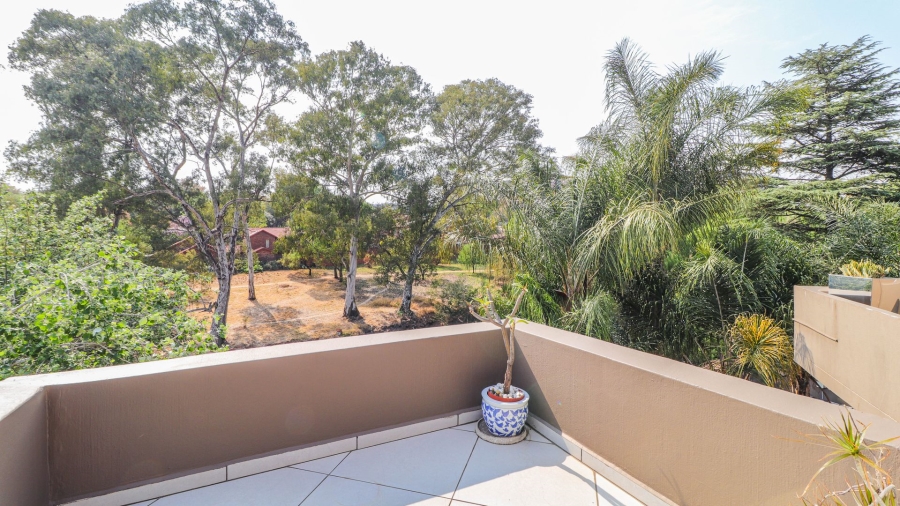 To Let 4 Bedroom Property for Rent in Strathavon Gauteng