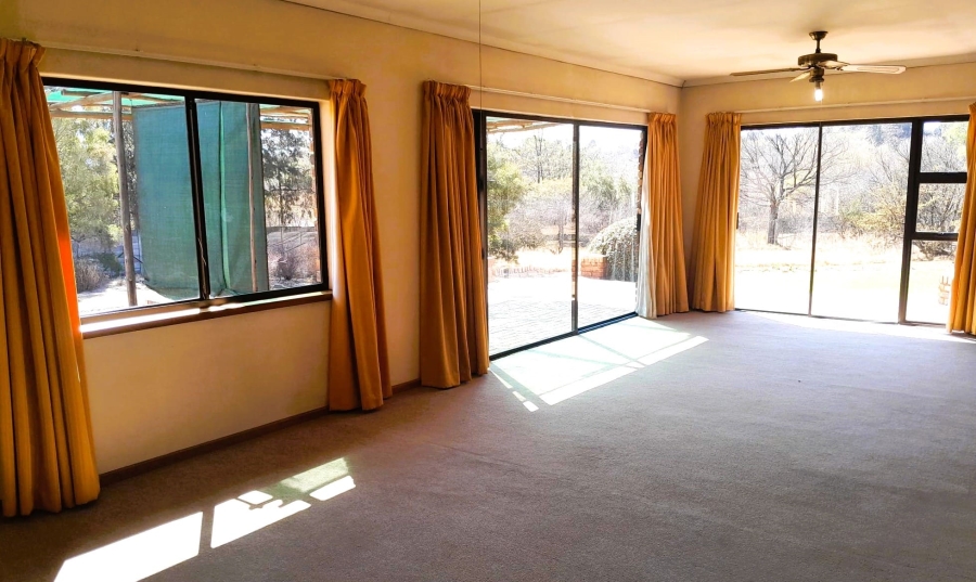 2 Bedroom Property for Sale in Glen Austin Gauteng