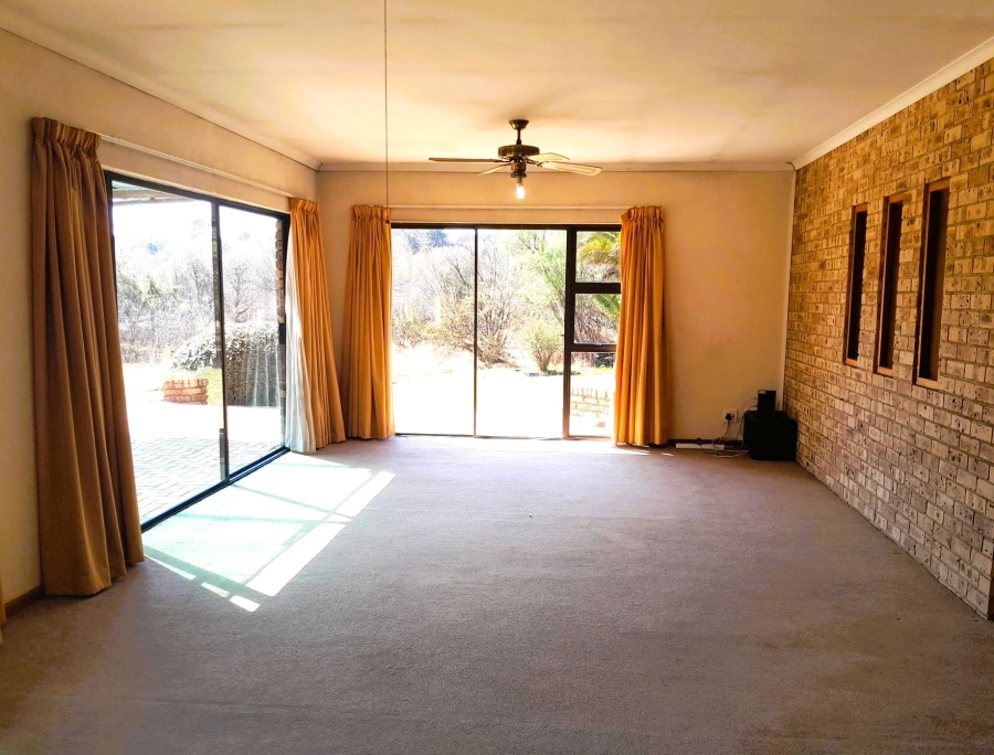 2 Bedroom Property for Sale in Glen Austin Gauteng