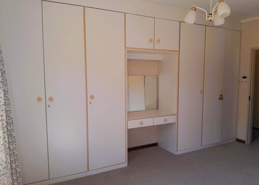 2 Bedroom Property for Sale in Glen Austin Gauteng