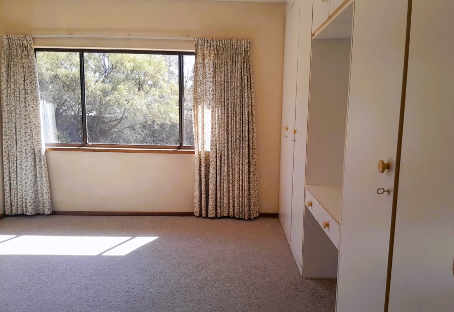 2 Bedroom Property for Sale in Glen Austin Gauteng