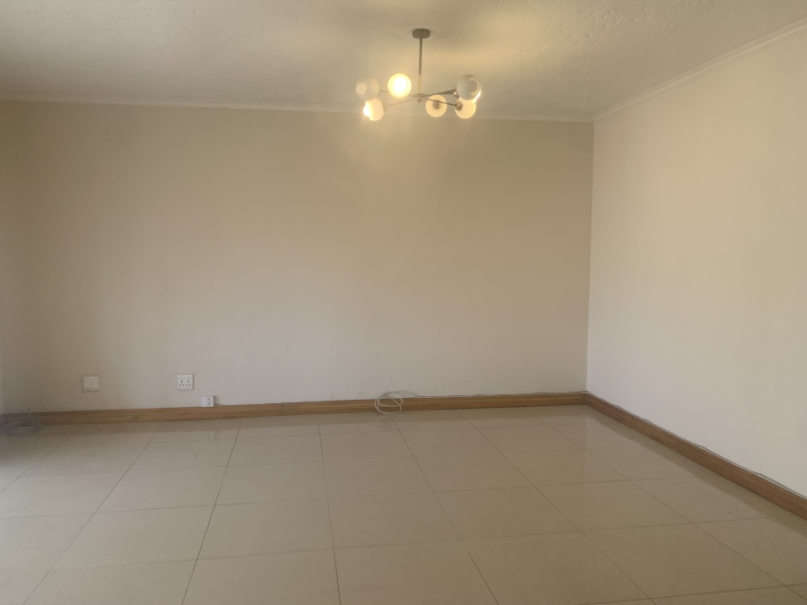 2 Bedroom Property for Sale in Halfway Gardens Gauteng