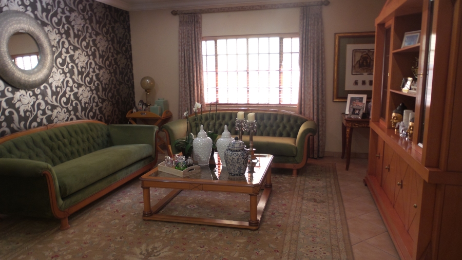 To Let 4 Bedroom Property for Rent in Sterrewag Gauteng