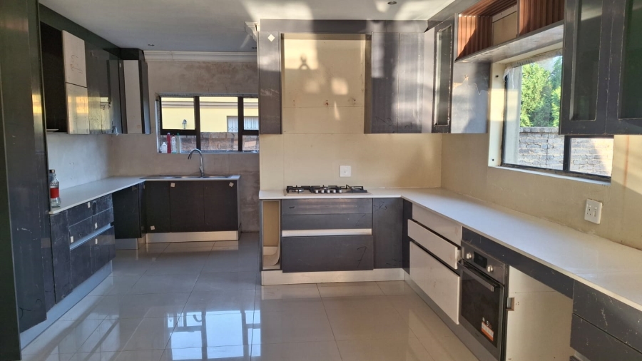 To Let 5 Bedroom Property for Rent in Willow Park Manor Gauteng