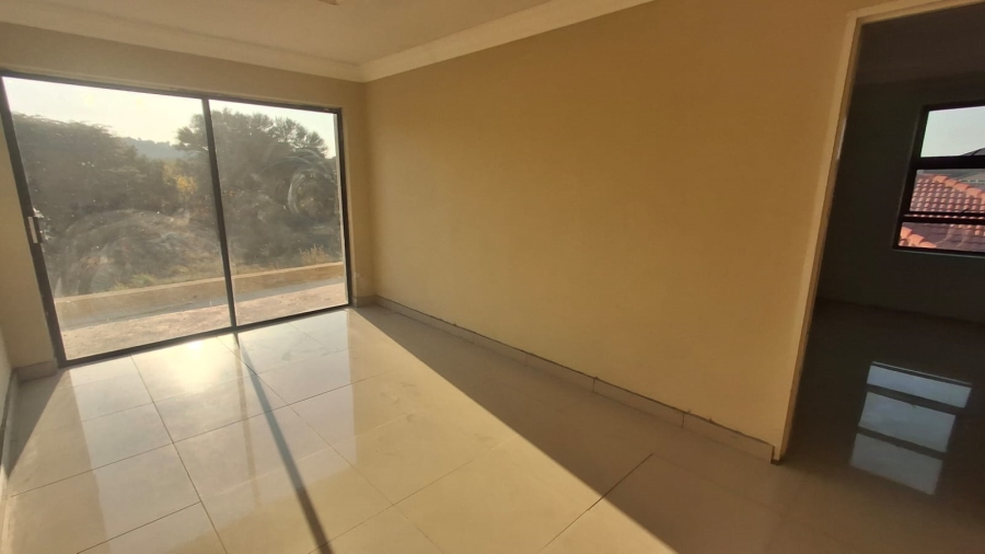 To Let 5 Bedroom Property for Rent in Willow Park Manor Gauteng