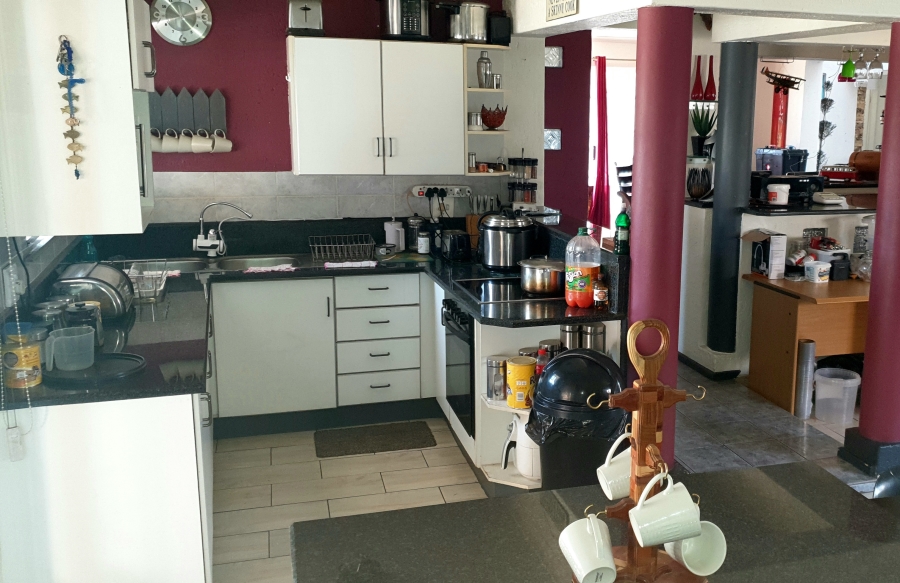 8 Bedroom Property for Sale in Anzac Gauteng
