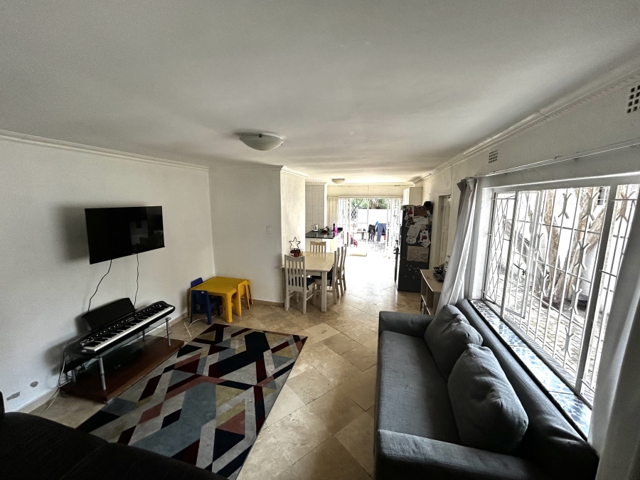 3 Bedroom Property for Sale in Oaklands Gauteng