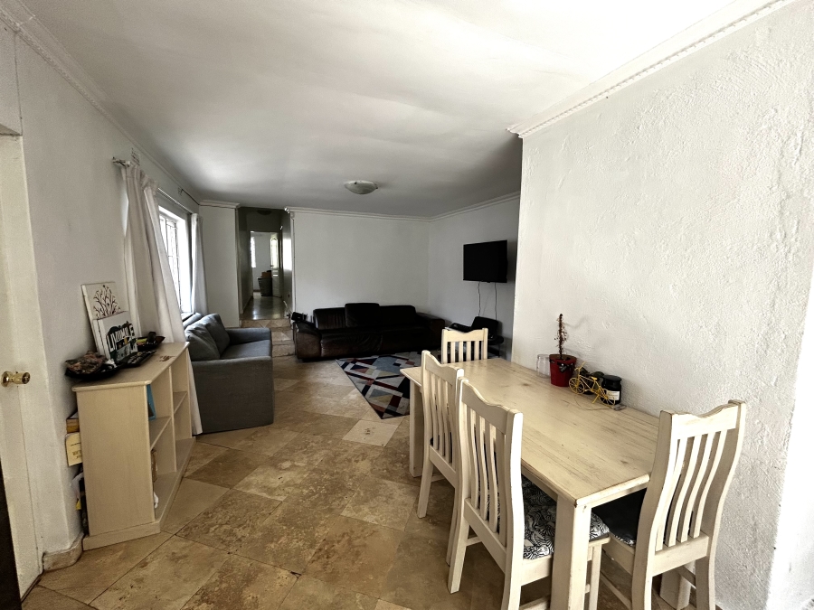 3 Bedroom Property for Sale in Oaklands Gauteng