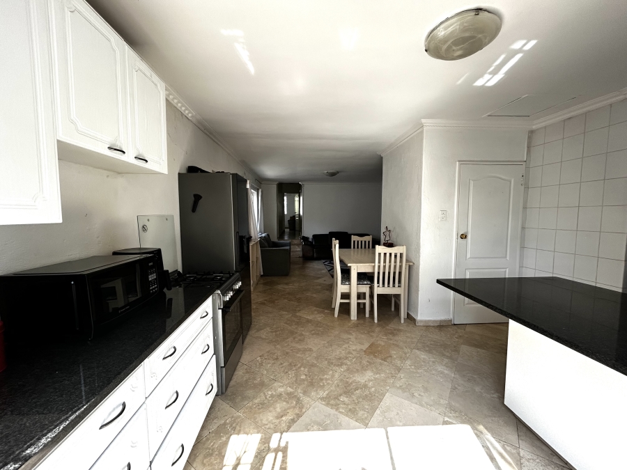 3 Bedroom Property for Sale in Oaklands Gauteng