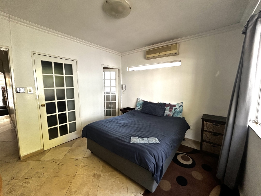 3 Bedroom Property for Sale in Oaklands Gauteng