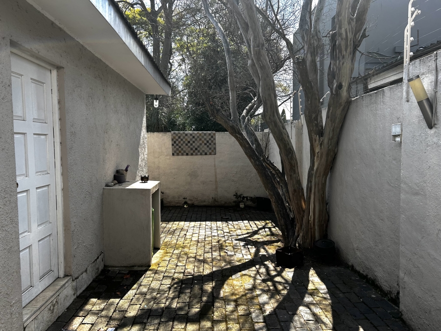 3 Bedroom Property for Sale in Oaklands Gauteng