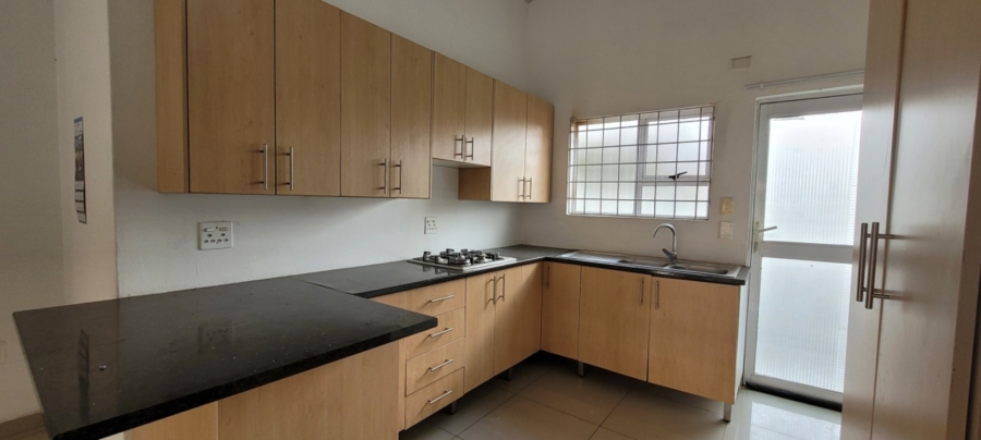 To Let 2 Bedroom Property for Rent in Three Rivers Gauteng