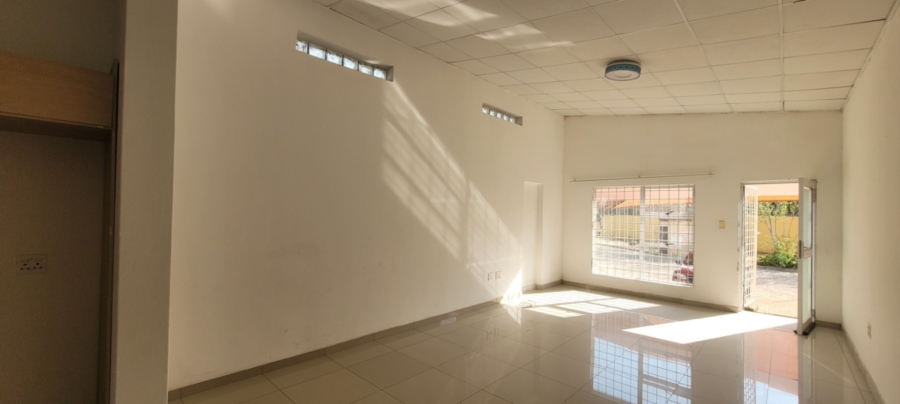 To Let 2 Bedroom Property for Rent in Three Rivers Gauteng