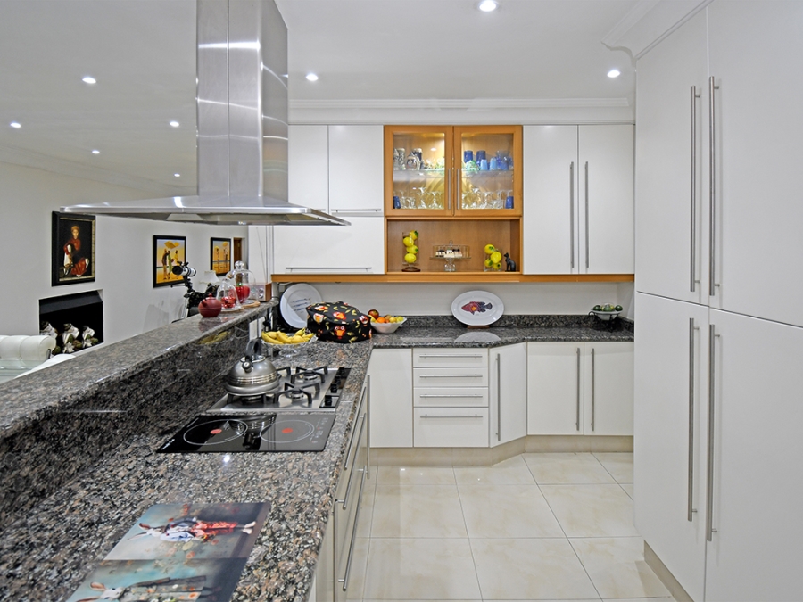 3 Bedroom Property for Sale in Parkmore Gauteng