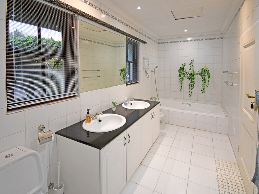 3 Bedroom Property for Sale in Parkmore Gauteng
