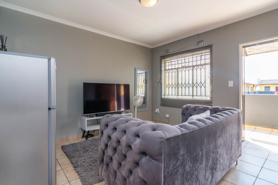 2 Bedroom Property for Sale in Fleurhof Gauteng