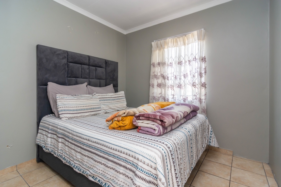 2 Bedroom Property for Sale in Fleurhof Gauteng
