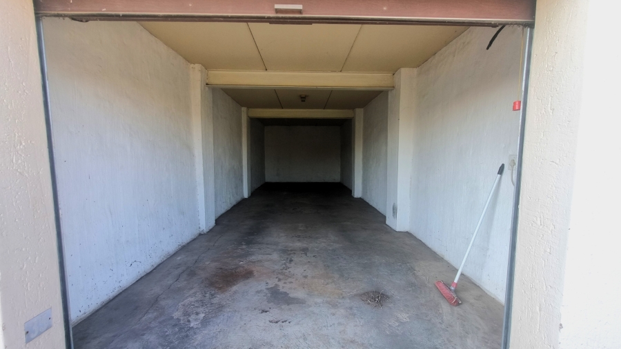 2 Bedroom Property for Sale in Solheim Gauteng